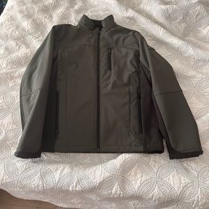 Tumi soft shell Sherpa lined jacket men’s size M , olive green and black